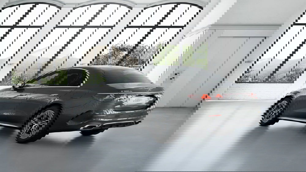 Mercedes-Benz Classe E nuova a Chieti (5)