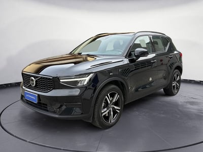 Volvo XC40 B4 AWD automatico Plus Dark del 2022 usata a Como