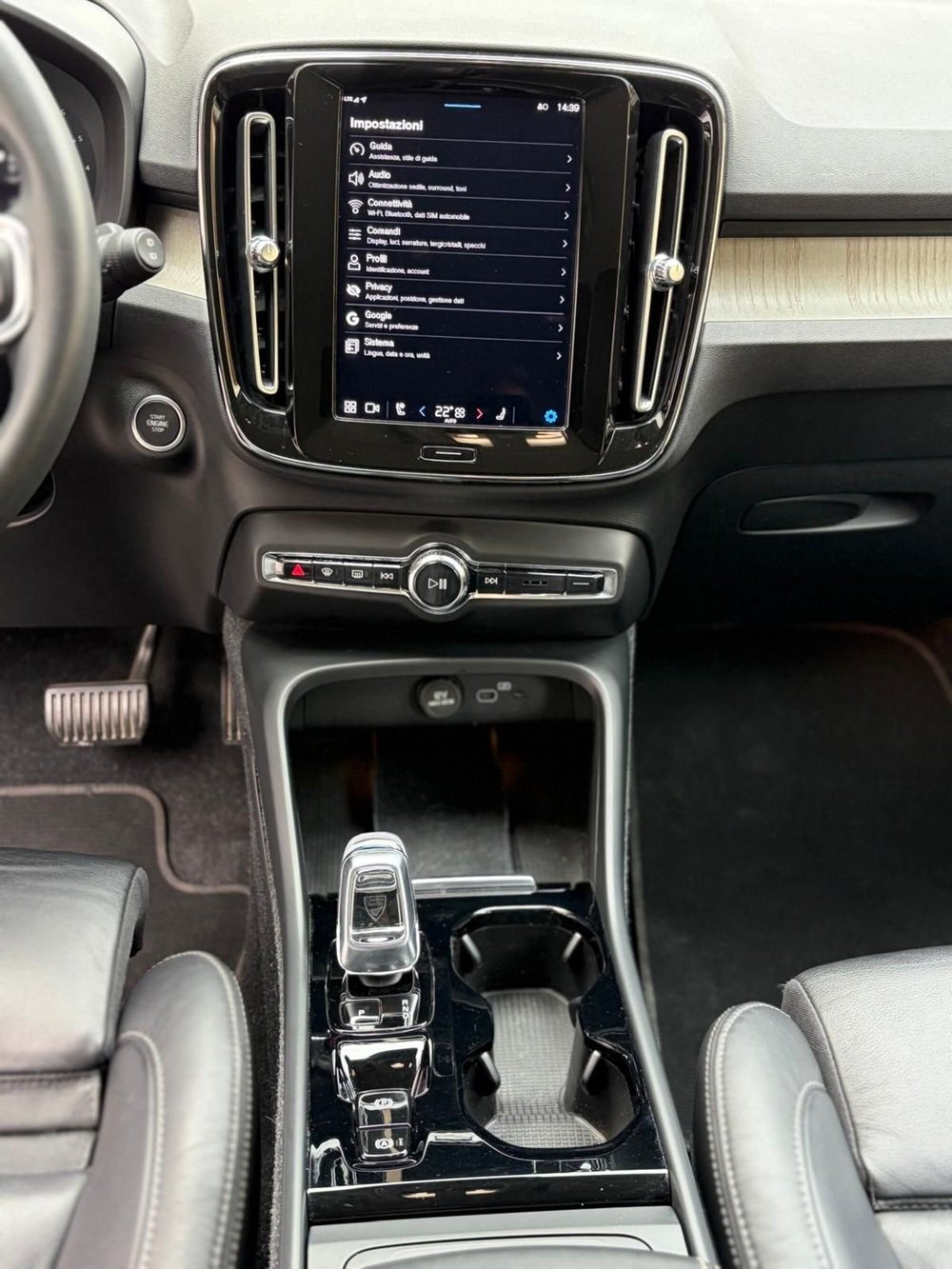 Volvo XC40 usata a Como (16)