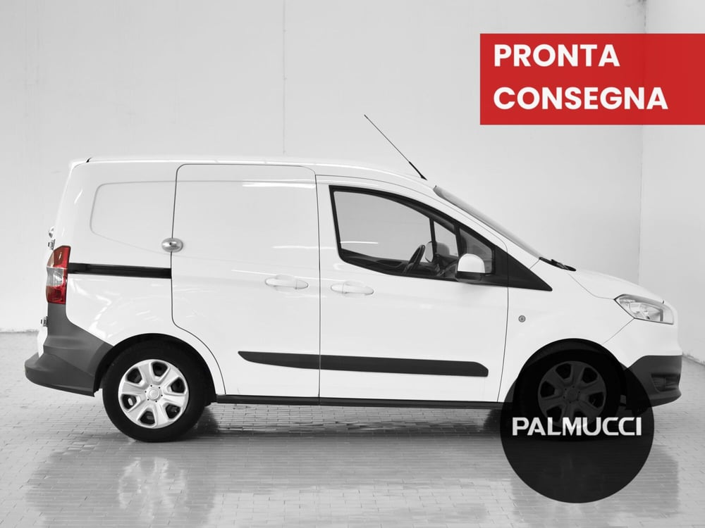 Ford Tourneo Courier usata a Prato (4)