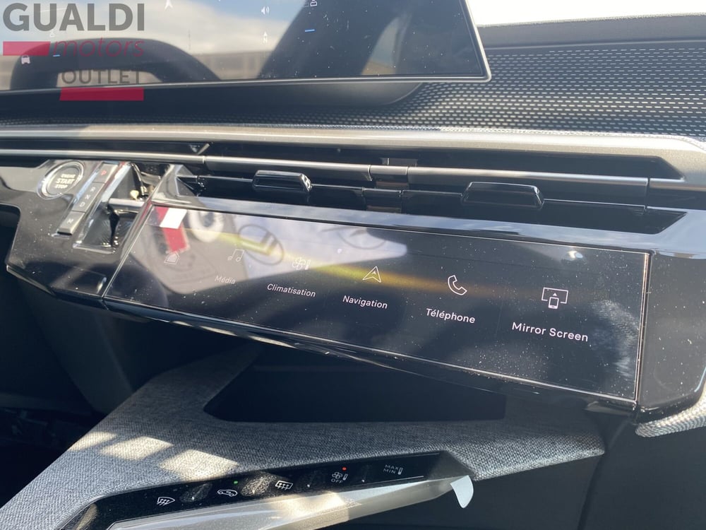 Peugeot 3008 nuova a Modena (12)