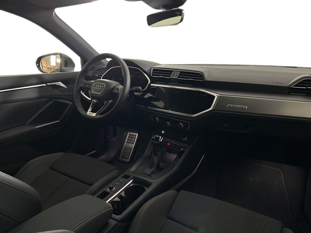 Audi Q3 Sportback usata a Napoli (10)