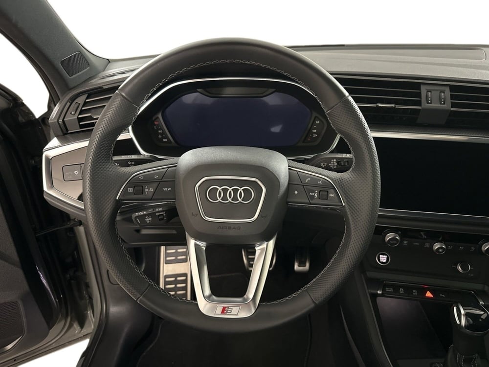 Audi Q3 Sportback usata a Napoli (11)