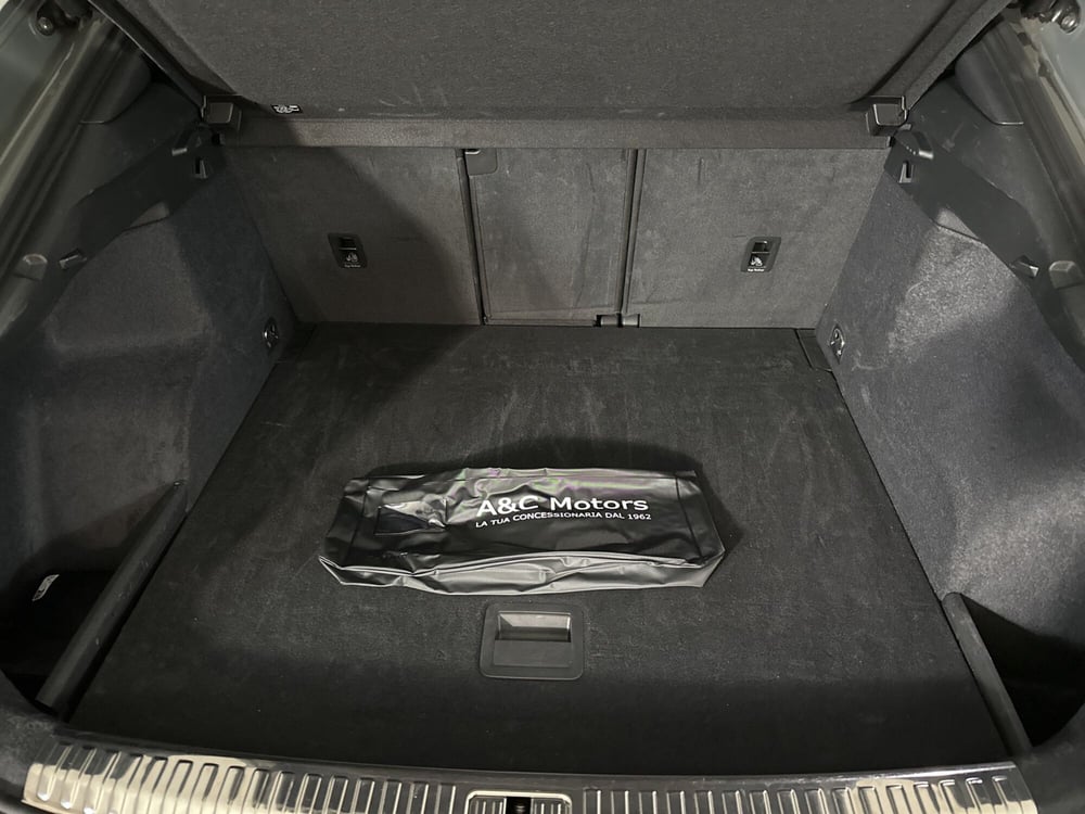 Audi Q3 Sportback usata a Napoli (18)