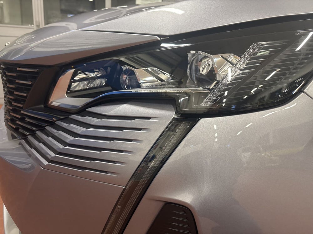 Peugeot 3008 nuova a Parma (11)