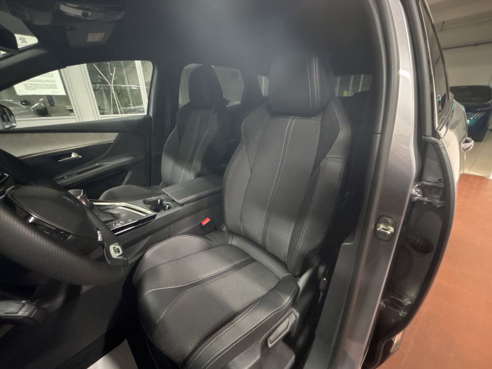Peugeot 3008 nuova a Parma (14)