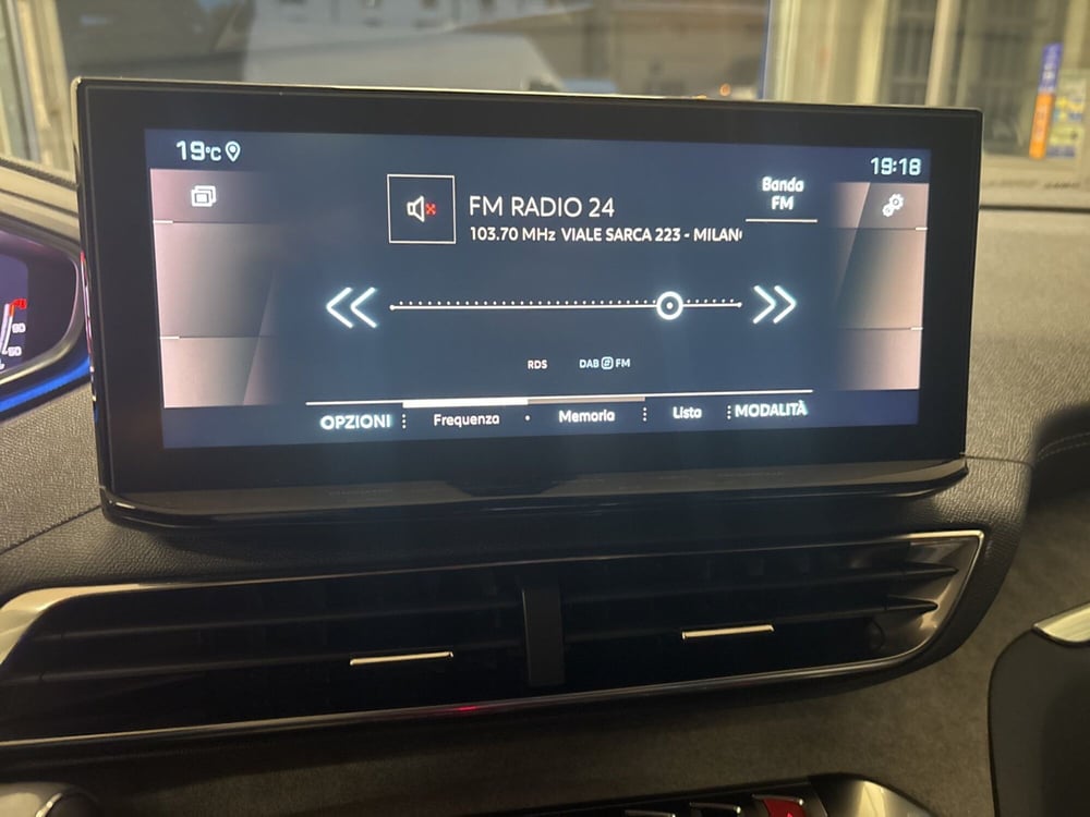 Peugeot 3008 nuova a Parma (20)