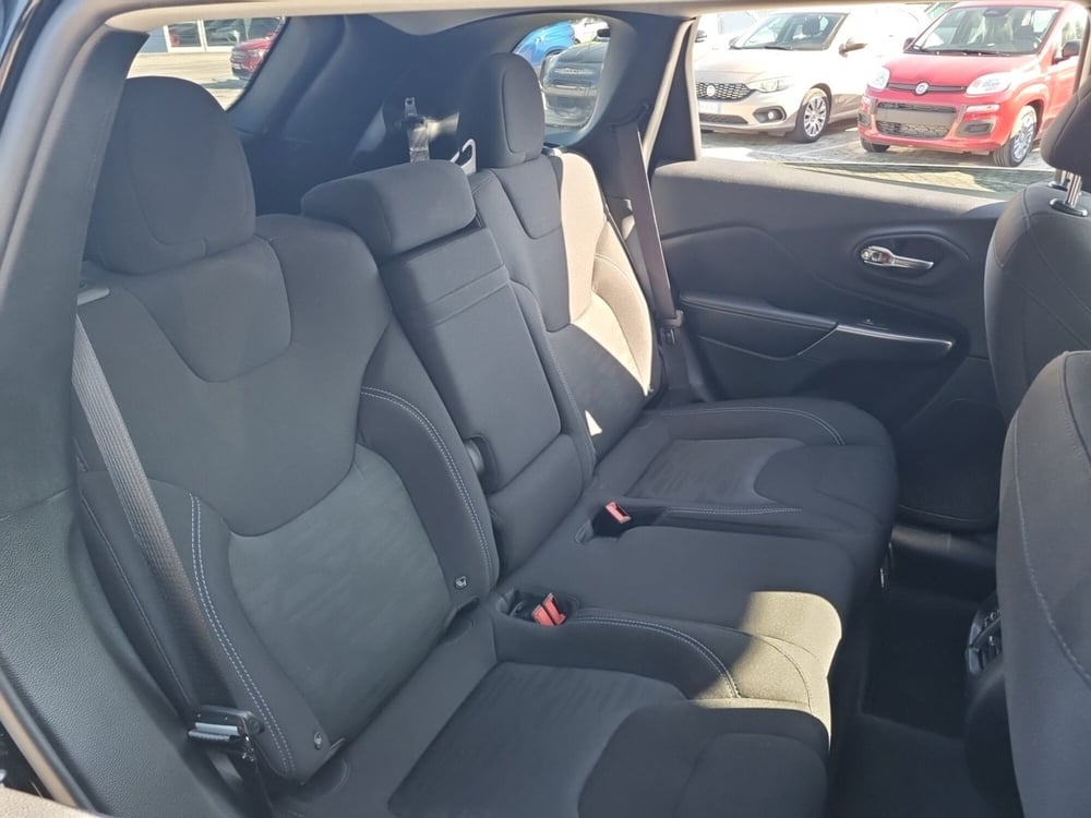 Jeep Cherokee usata a Lucca (17)