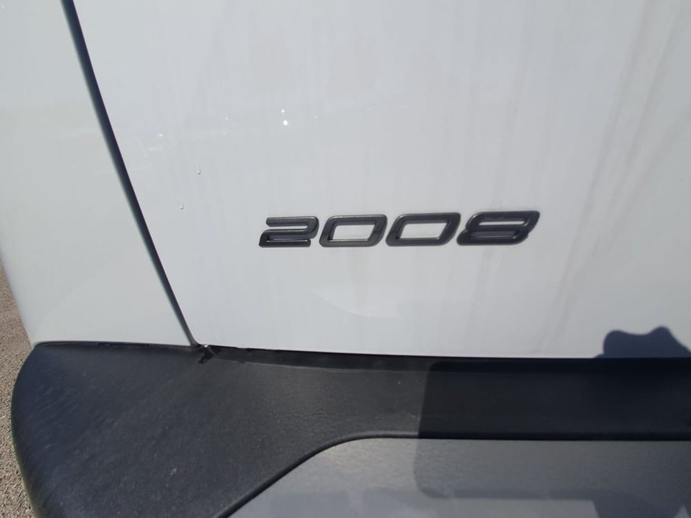 Peugeot 2008 nuova a Frosinone (7)