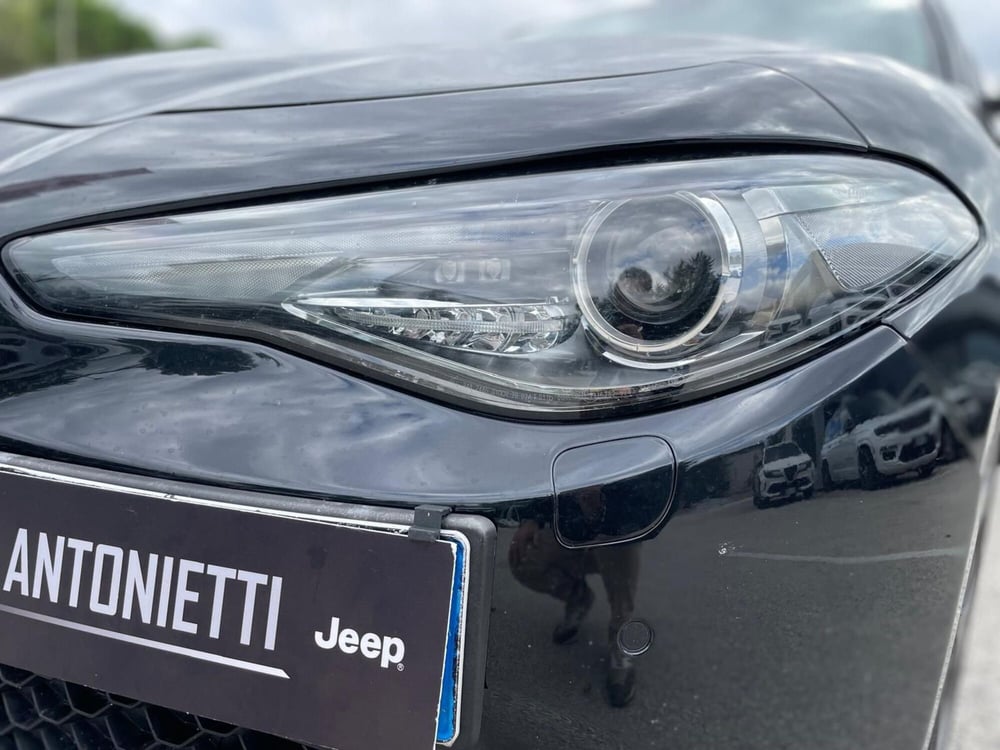 Alfa Romeo Giulia usata a Ancona (10)