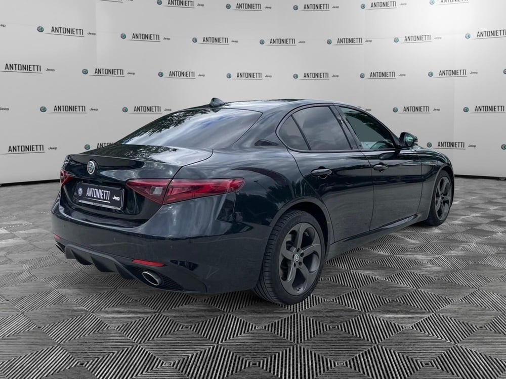 Alfa Romeo Giulia usata a Ancona (5)