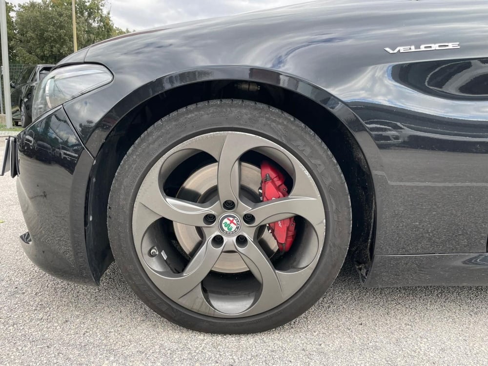Alfa Romeo Giulia usata a Ancona (9)
