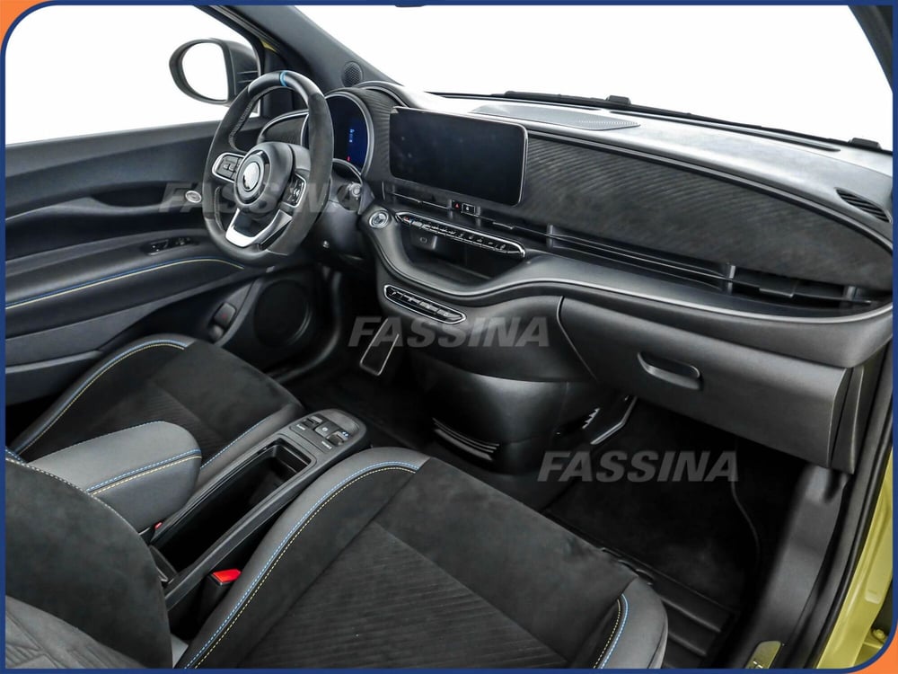 Abarth 500e Cabrio usata a Milano (12)