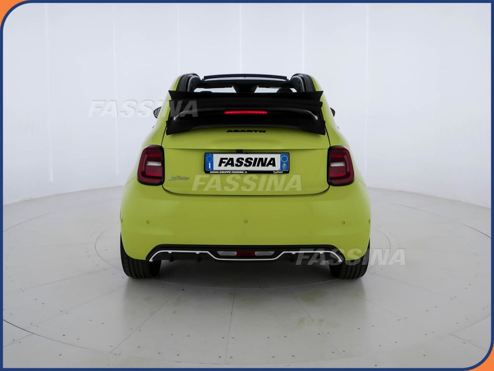 Abarth 500e Cabrio usata a Milano (5)