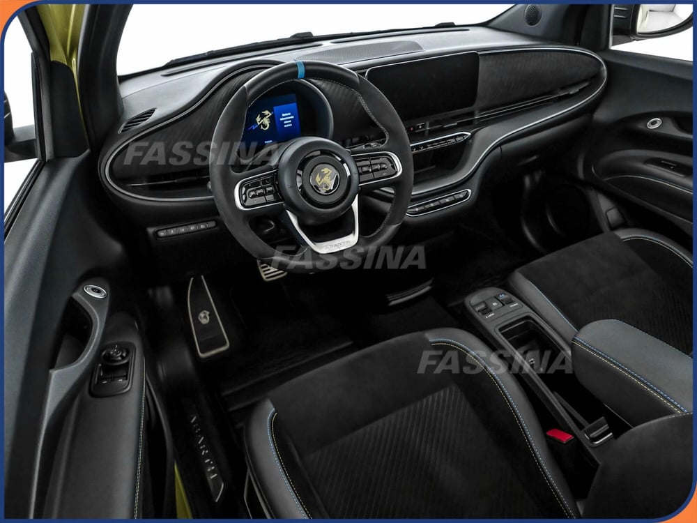 Abarth 500e Cabrio usata a Milano (9)
