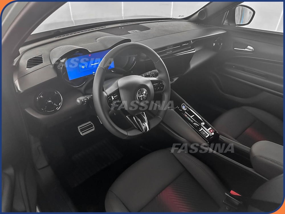 Alfa Romeo Junior nuova a Milano (9)