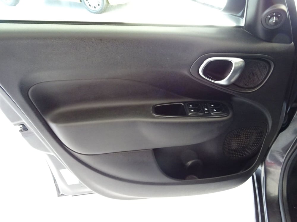 Fiat 500L usata a Lucca (8)