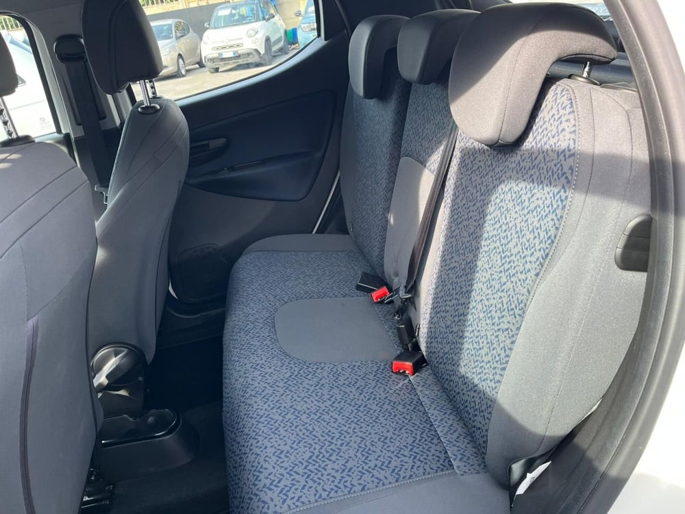 Lancia Ypsilon usata a Lucca (12)