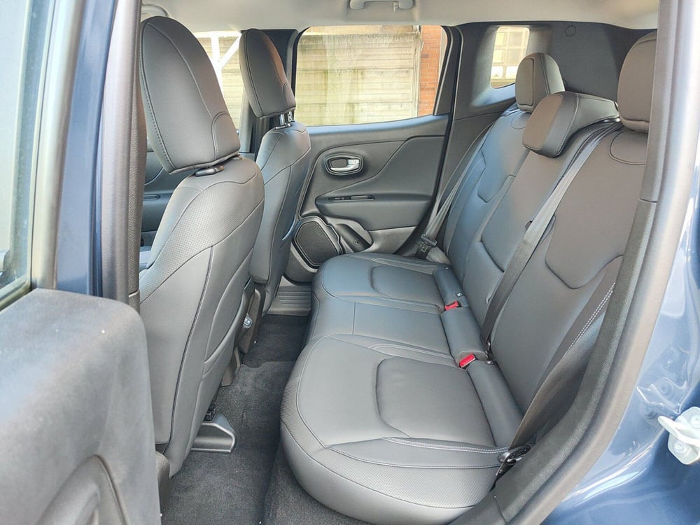 Jeep Renegade nuova a Torino (14)