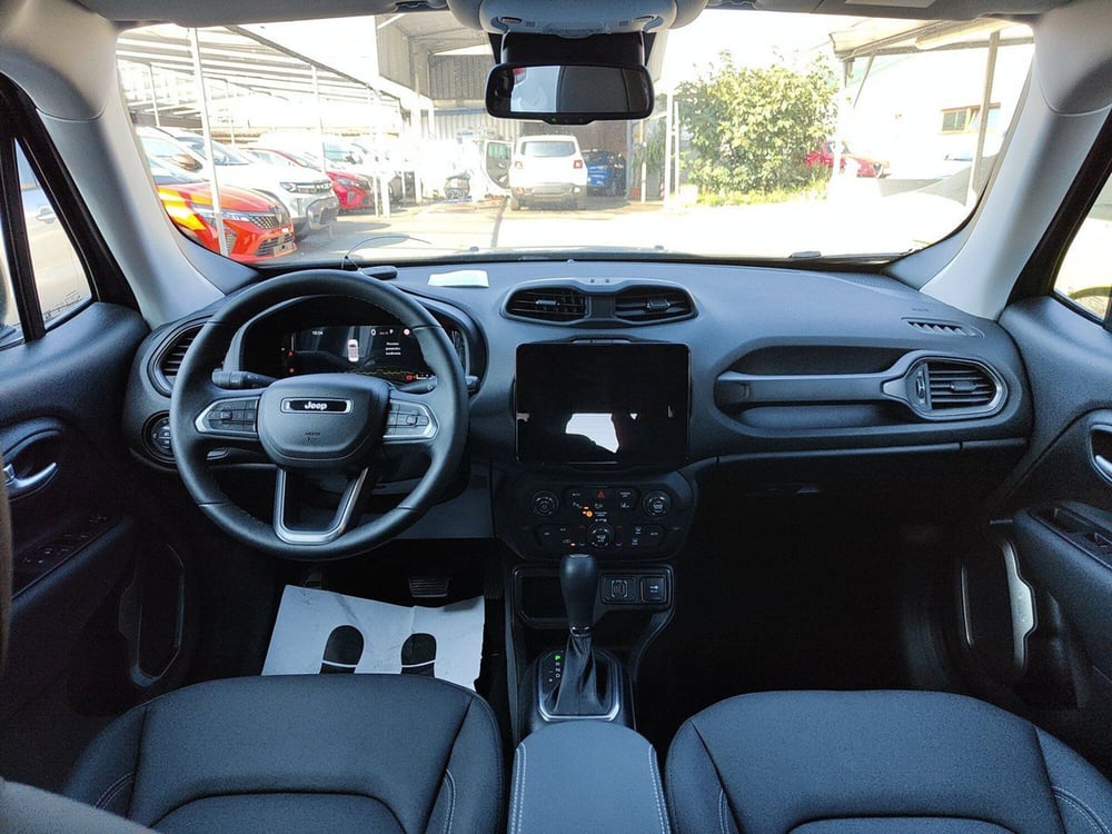 Jeep Renegade nuova a Torino (15)
