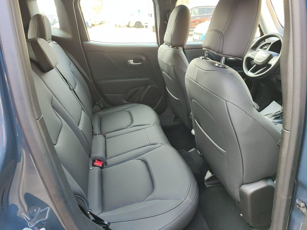 Jeep Renegade nuova a Torino (18)