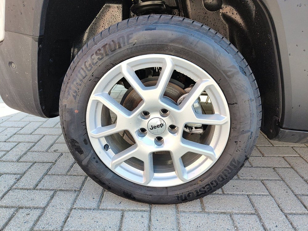 Jeep Renegade nuova a Torino (11)