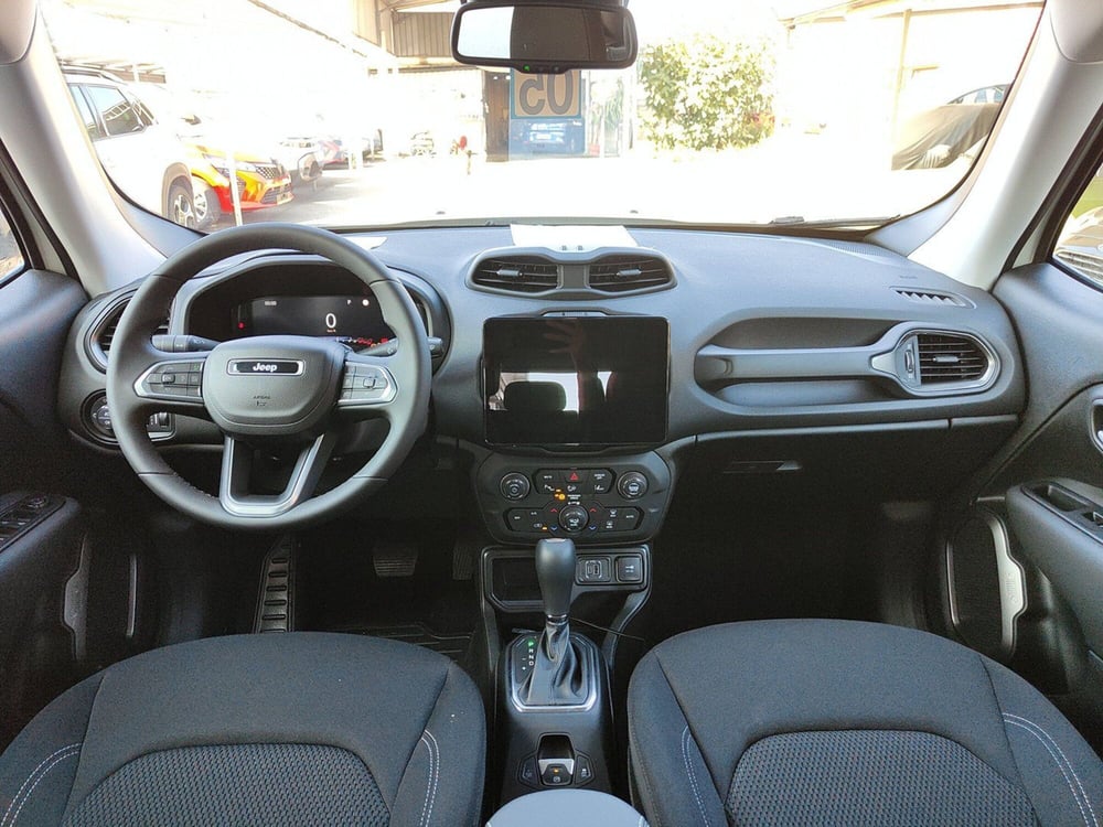 Jeep Renegade nuova a Torino (12)