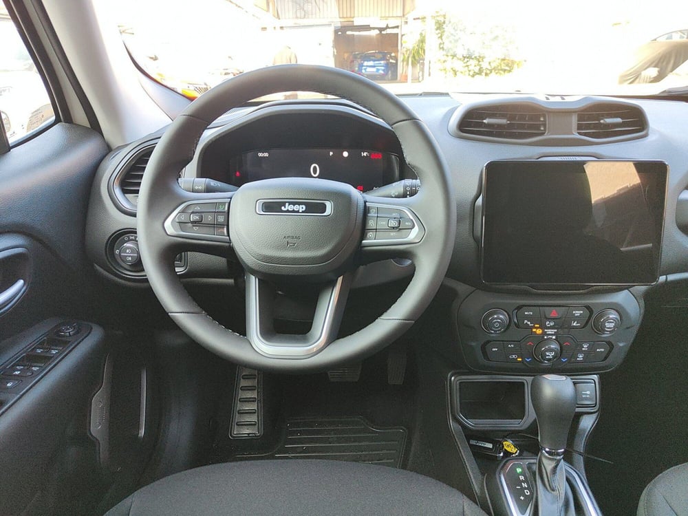 Jeep Renegade nuova a Torino (13)