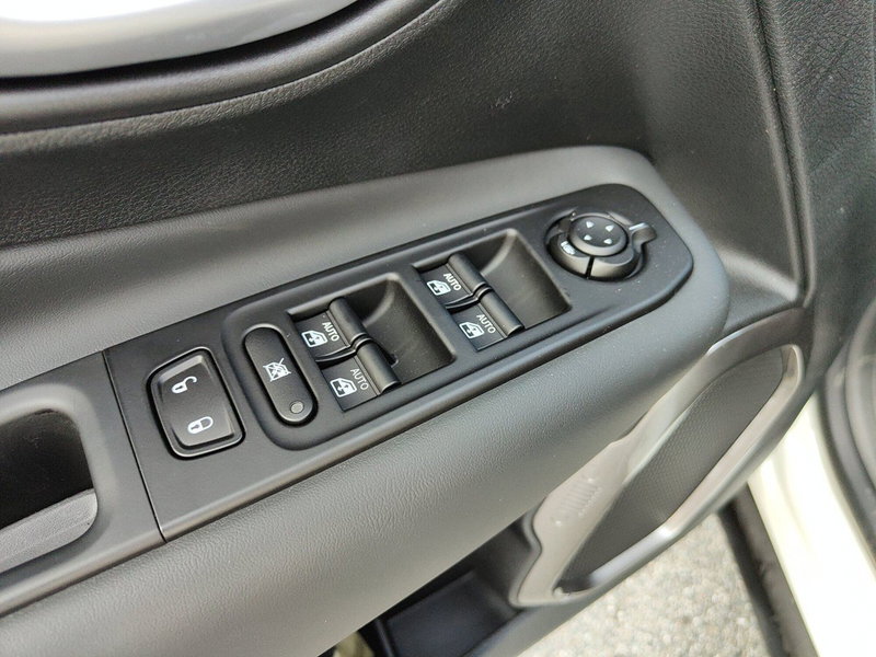Jeep Renegade nuova a Torino (15)