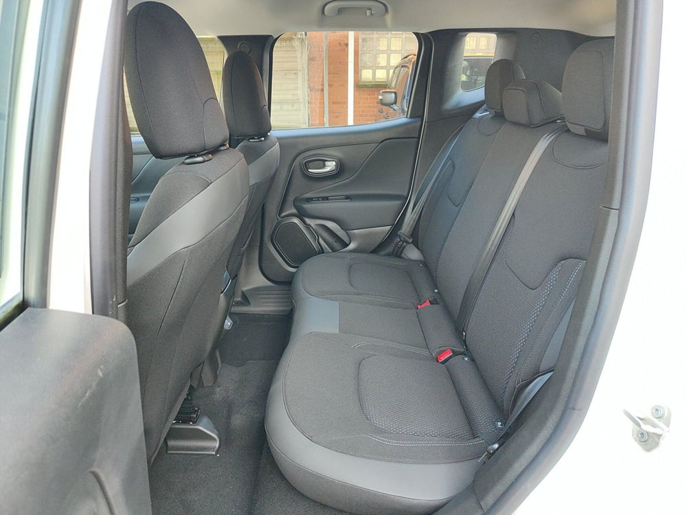 Jeep Renegade nuova a Torino (17)