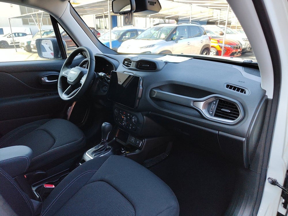 Jeep Renegade nuova a Torino (19)