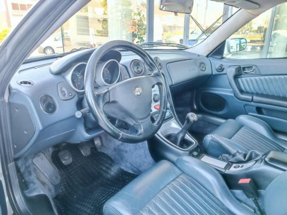 Alfa Romeo Gtv usata a Pisa (18)