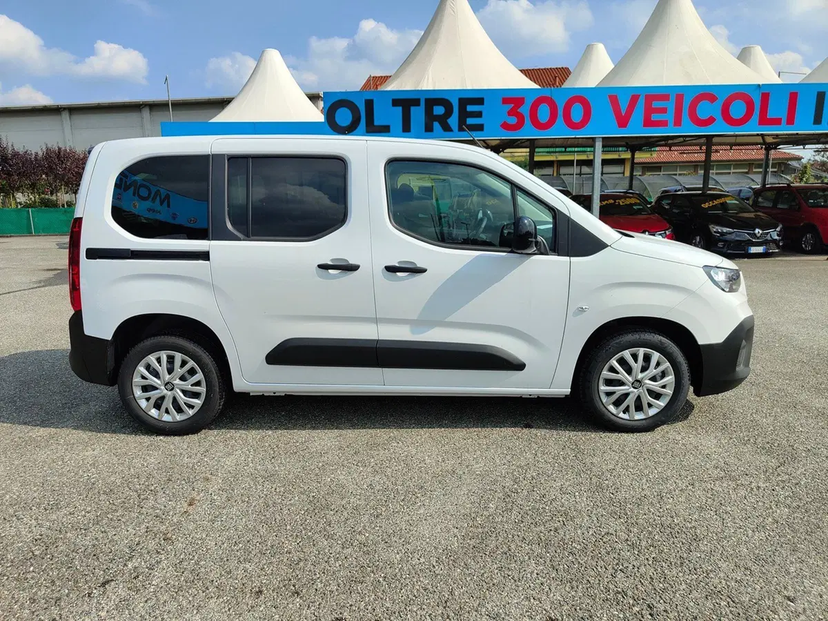 Fiat Doblò nuova a Torino (4)