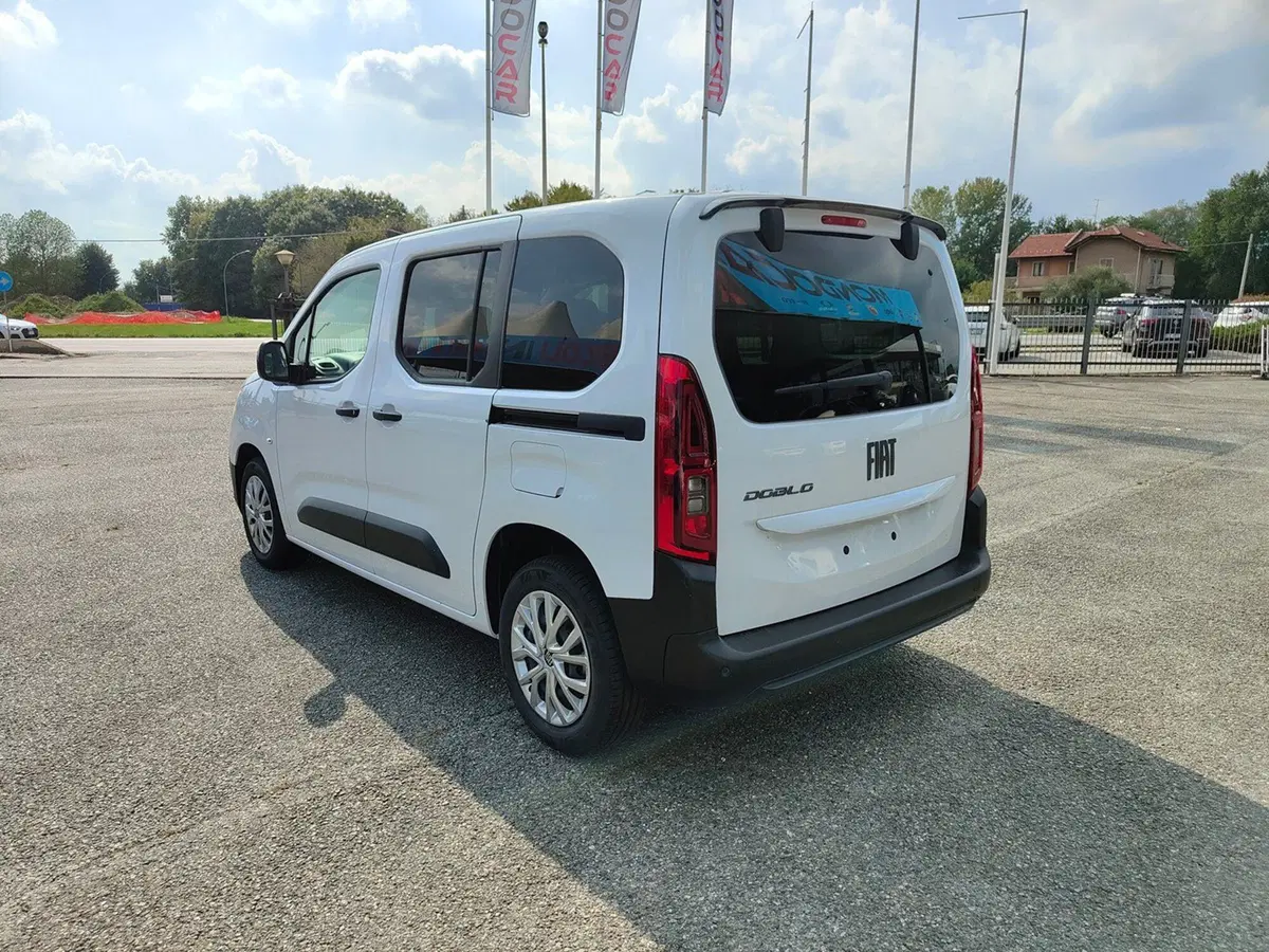 Fiat Doblò nuova a Torino (7)
