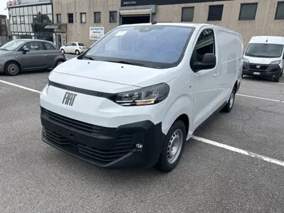 Fiat Scudo Furgone 2.0 BlueHDi 145CV AT8 PL-SL-TN Furgone Lounge nuova a Verdello