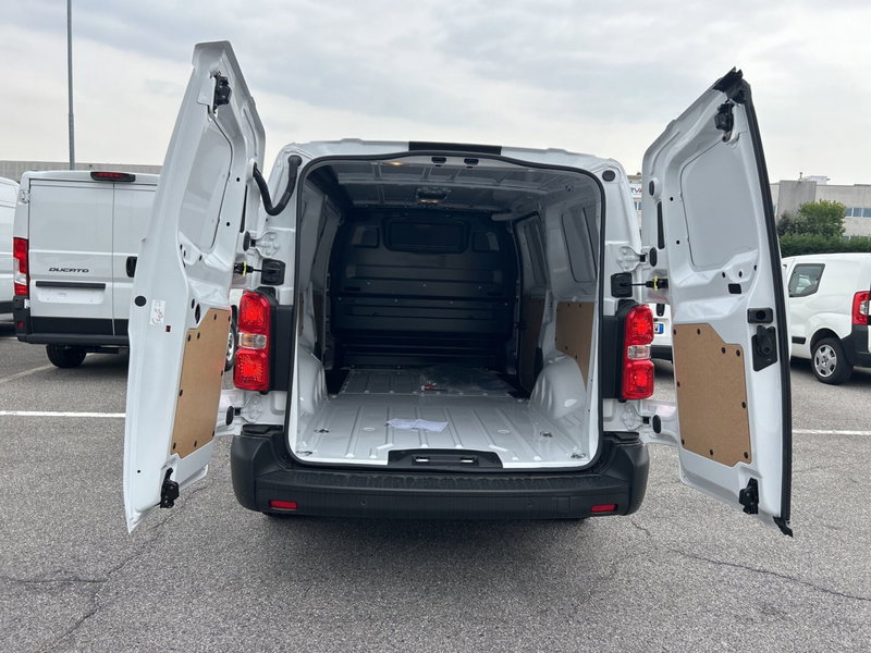 Fiat Scudo Furgone nuova a Bergamo (10)