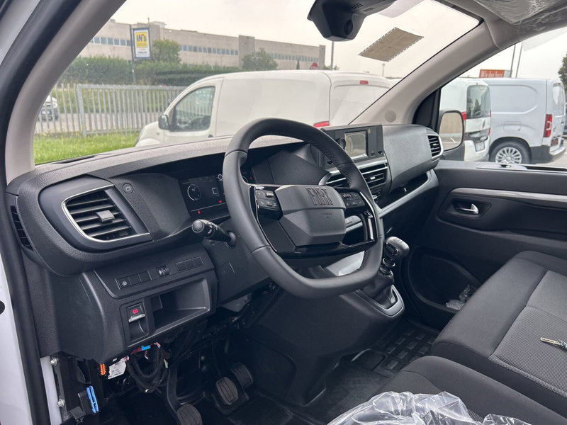 Fiat Scudo Furgone nuova a Bergamo (12)