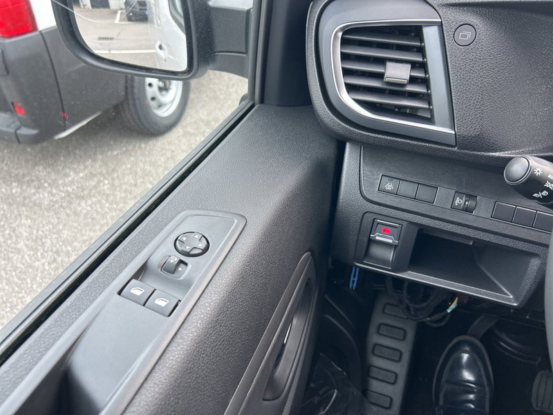 Fiat Scudo Furgone nuova a Bergamo (19)