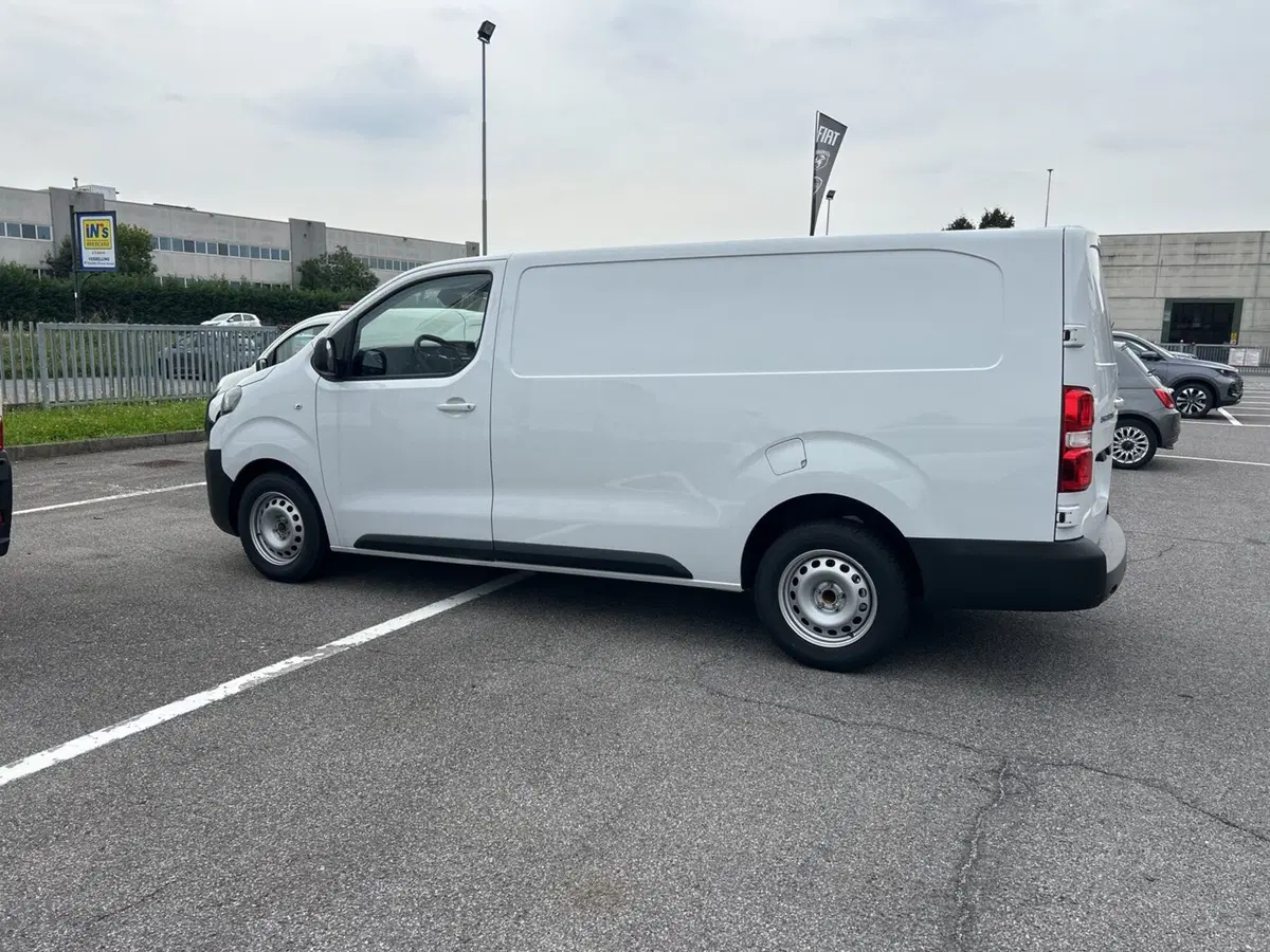 Fiat Scudo Furgone nuova a Bergamo (3)