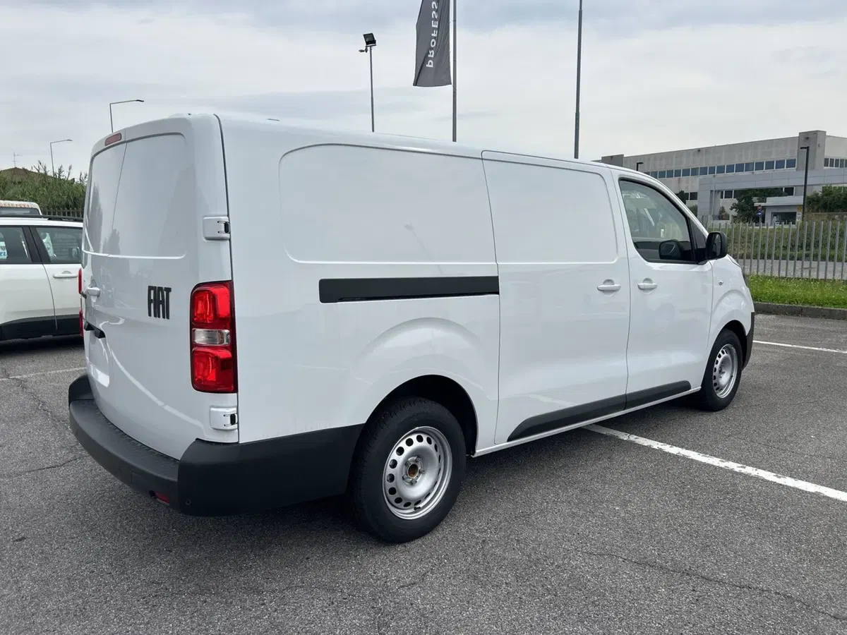 Fiat Scudo Furgone nuova a Bergamo (6)