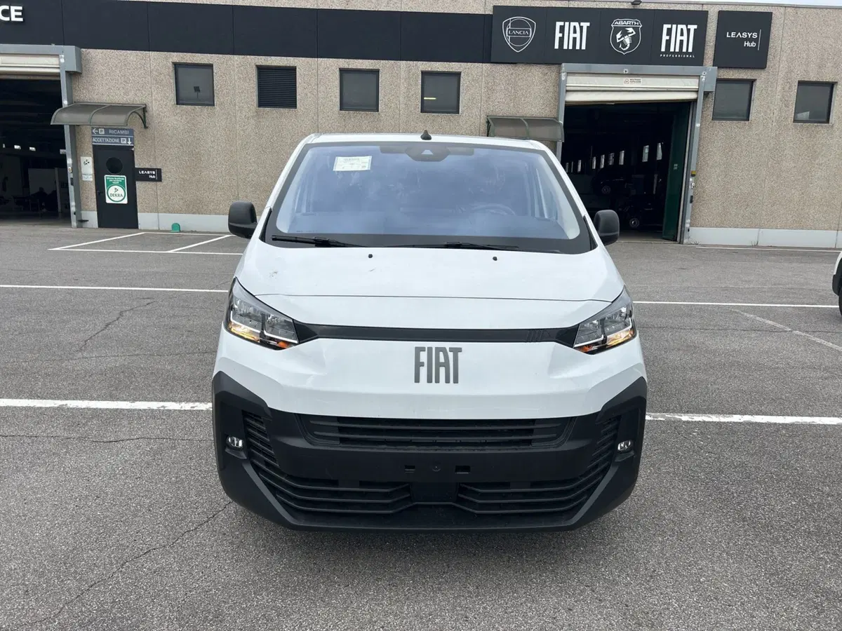 Fiat Scudo Furgone nuova a Bergamo (9)