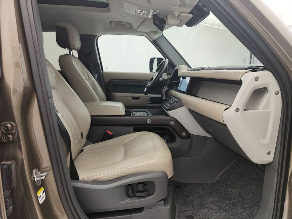 Land Rover Defender usata a Ragusa (4)