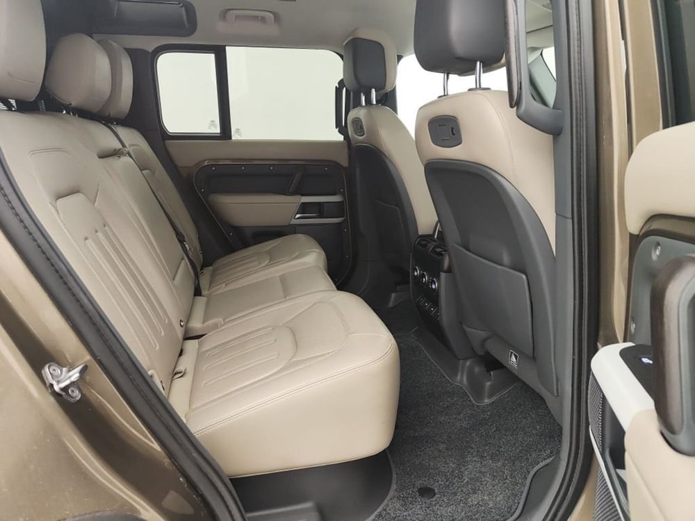 Land Rover Defender usata a Ragusa (5)