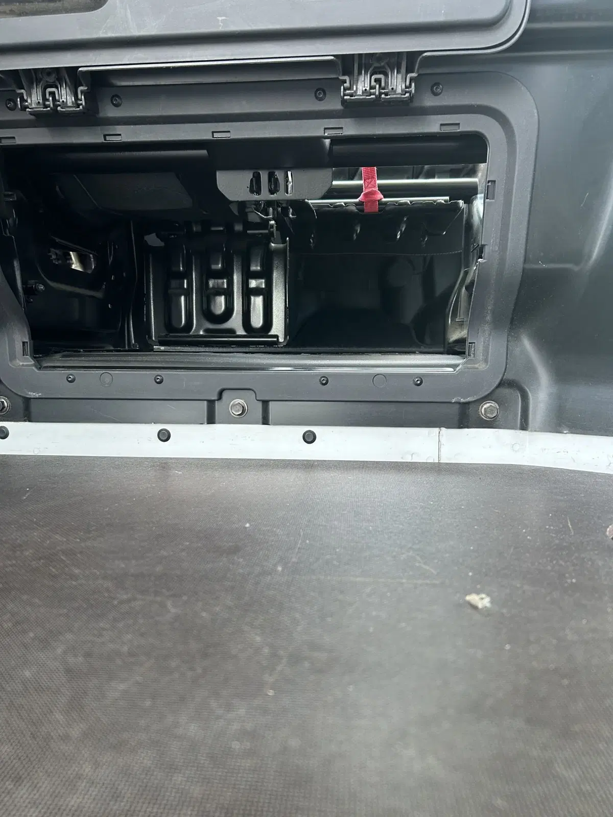 Nissan NV300 Furgone usata a Modena (11)