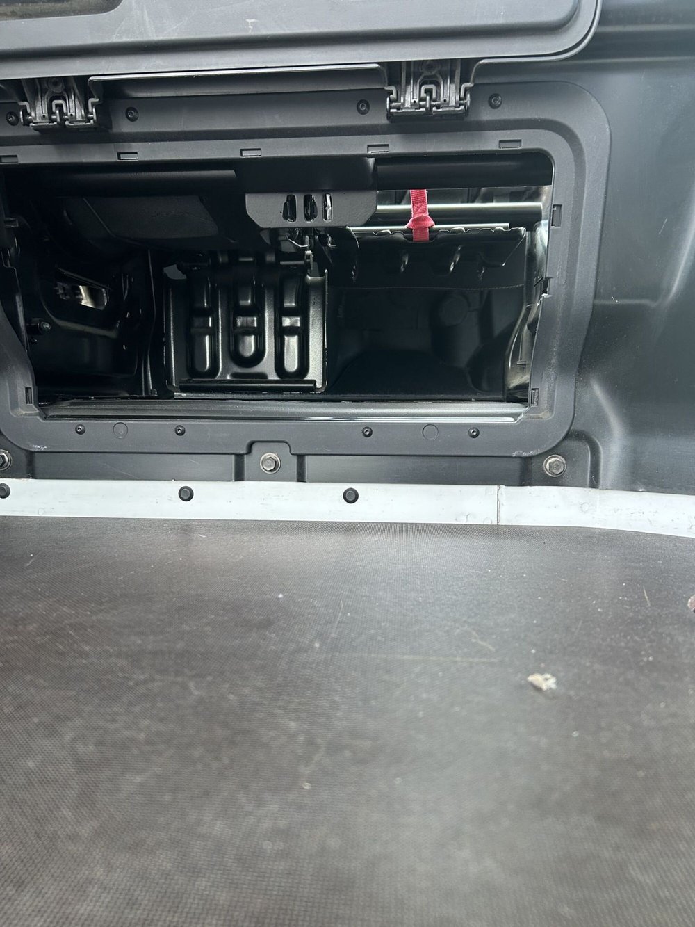 Nissan NV300 Furgone usata a Modena (11)