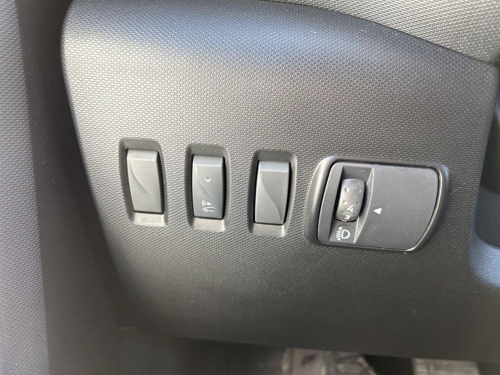 Renault Twingo usata a Latina (13)