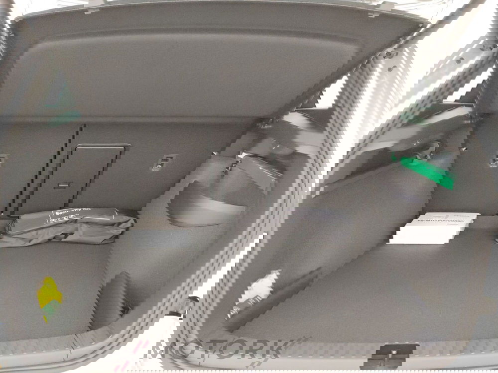 Skoda Karoq nuova a Varese (10)