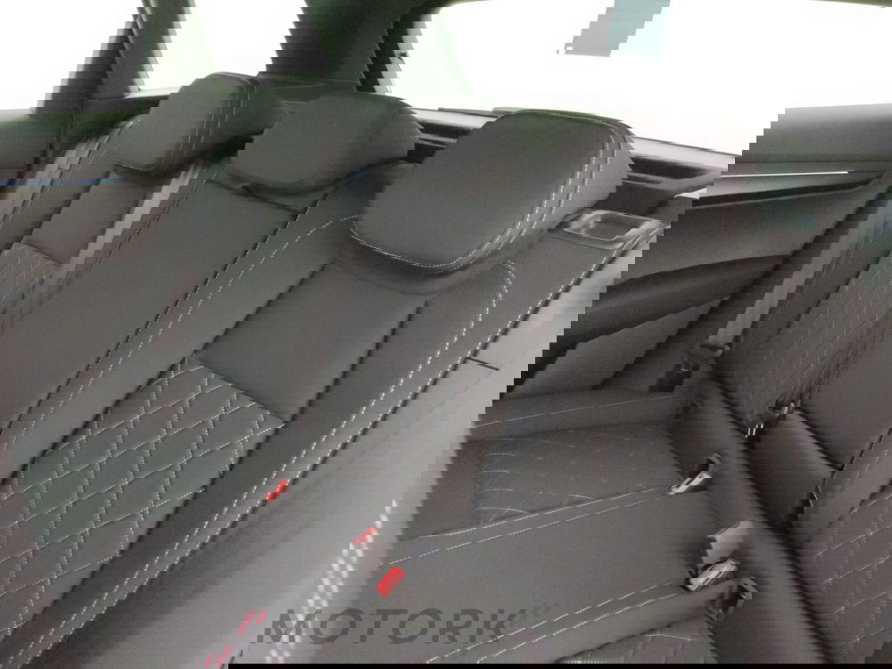 Skoda Karoq nuova a Varese (11)