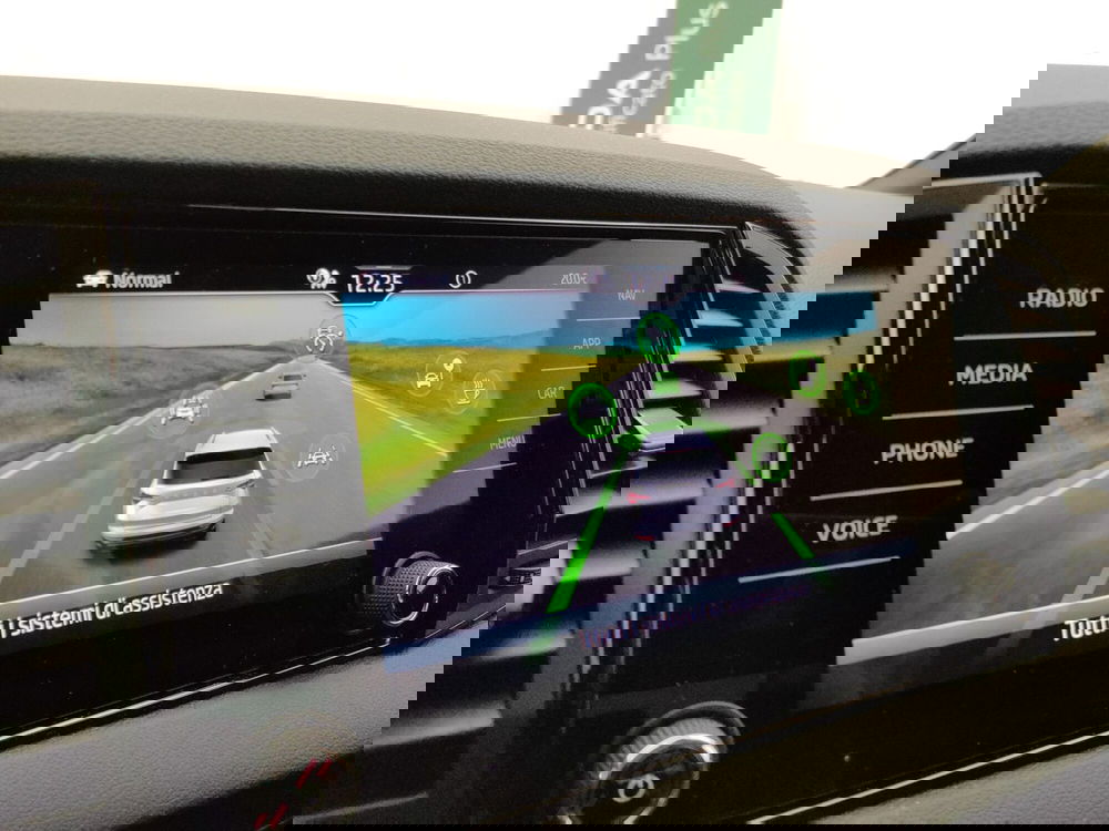 Skoda Karoq nuova a Varese (17)