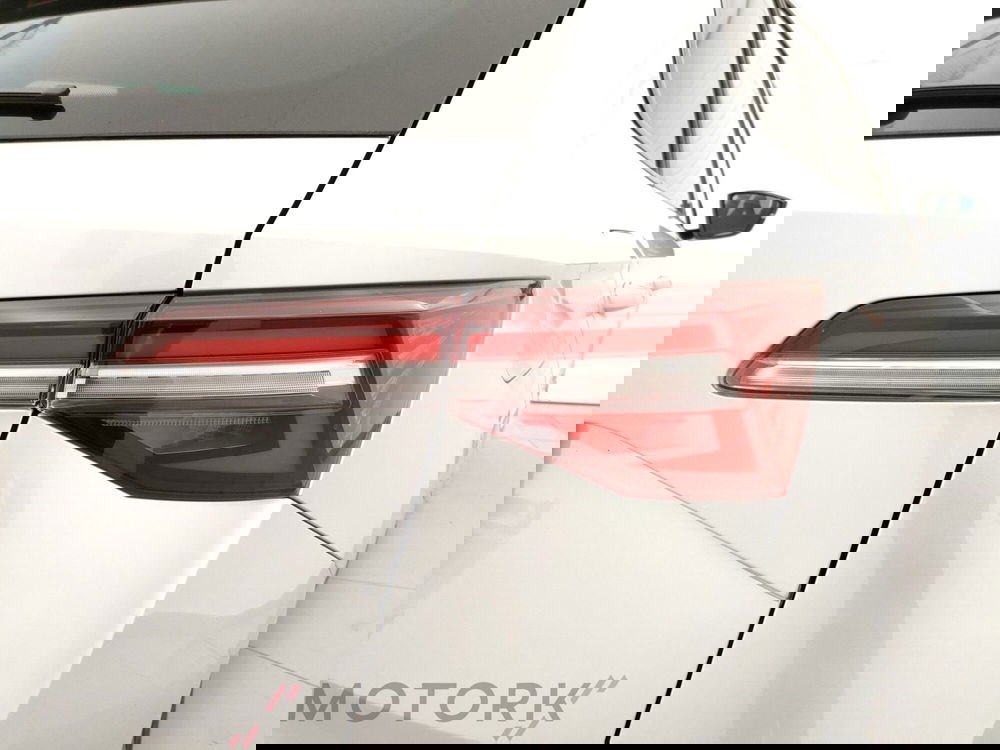 Skoda Karoq nuova a Varese (9)